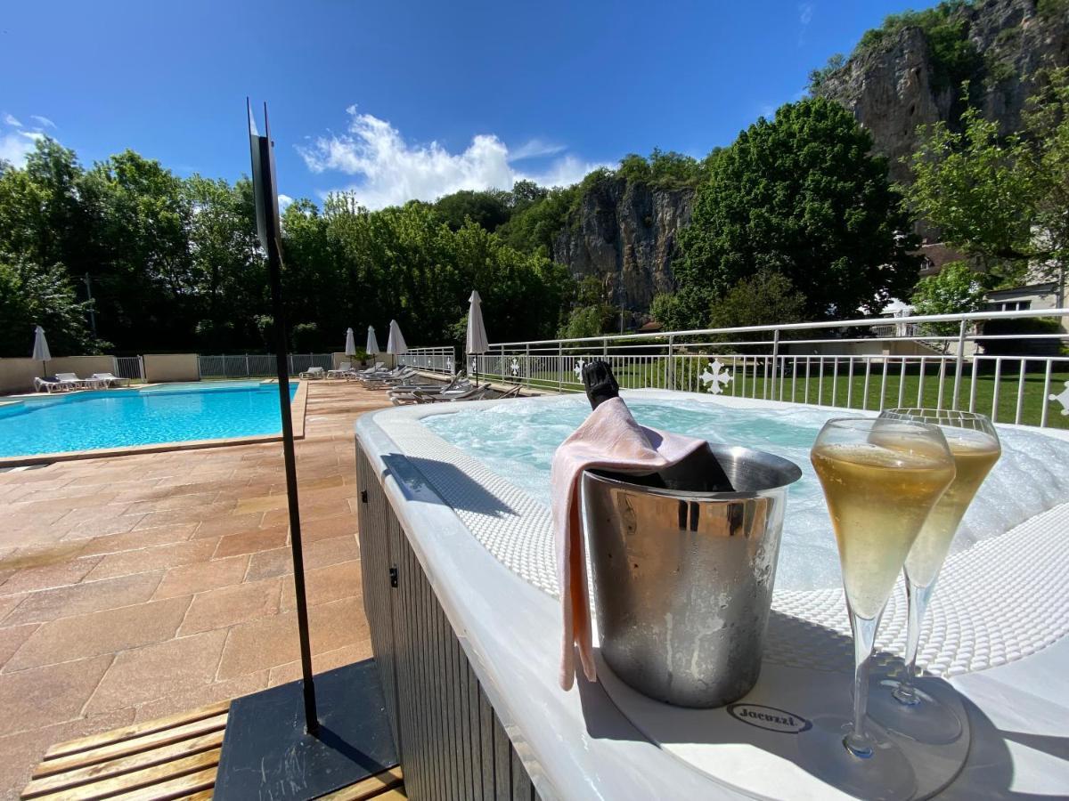 Logis Hotels - Hotel Restaurant Domaine Les Falaises Martel Kültér fotó