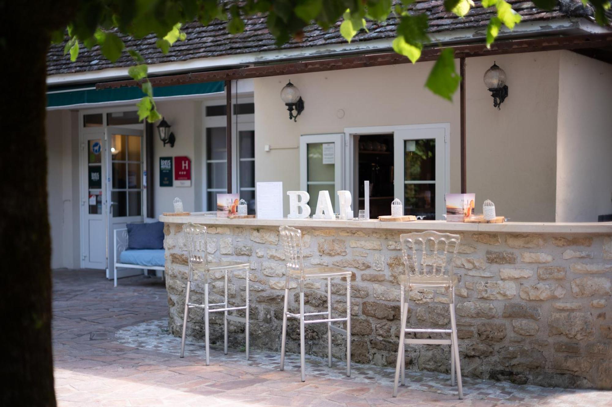Logis Hotels - Hotel Restaurant Domaine Les Falaises Martel Kültér fotó