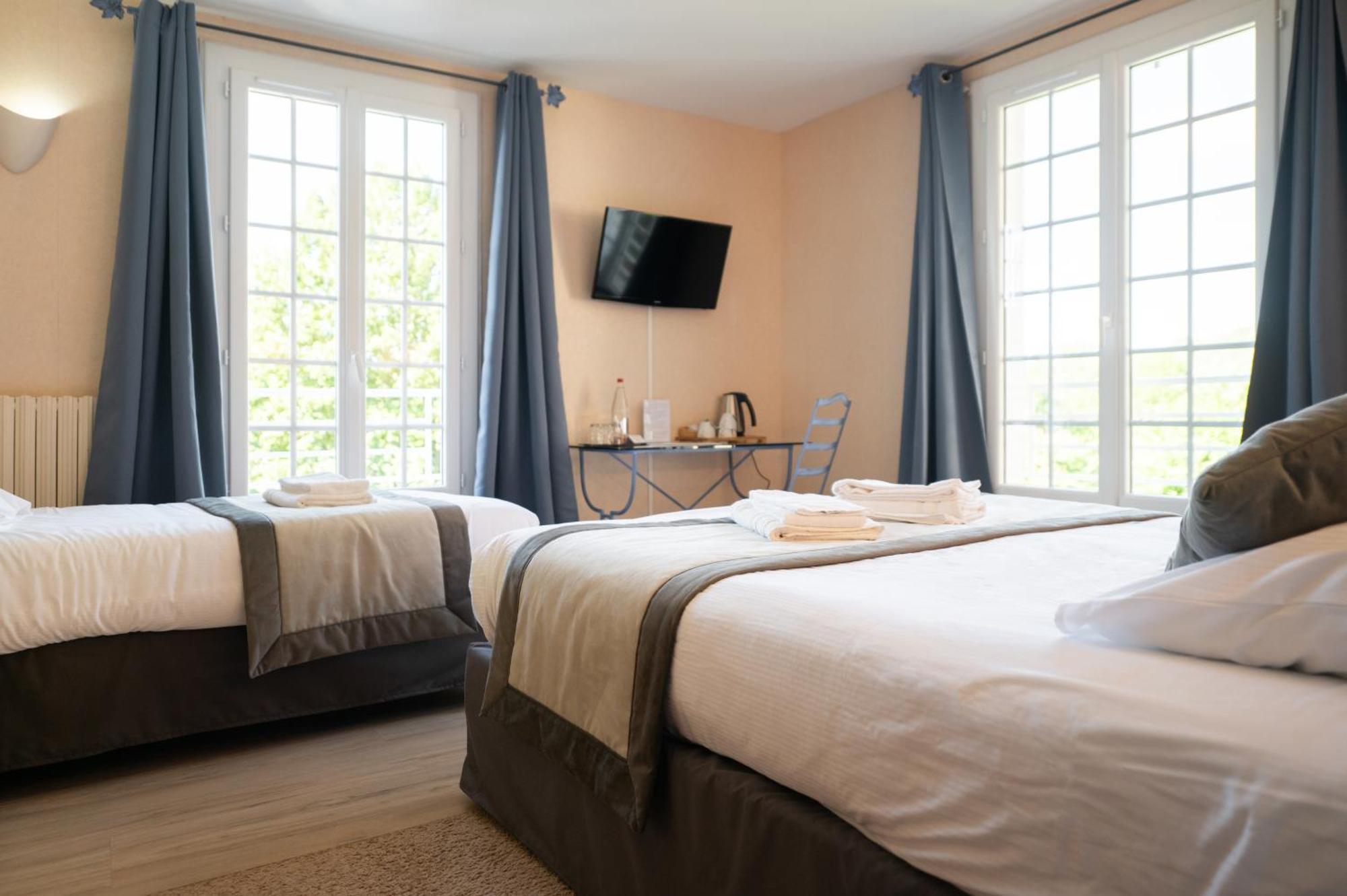 Logis Hotels - Hotel Restaurant Domaine Les Falaises Martel Kültér fotó